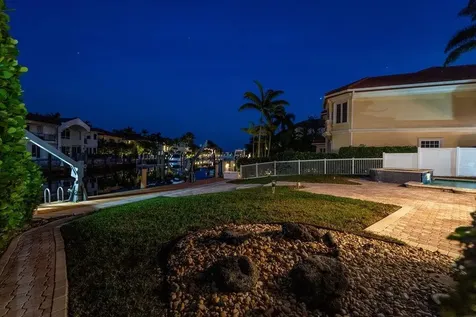 2317 NE 28th Court Lighthouse Point FL 33064