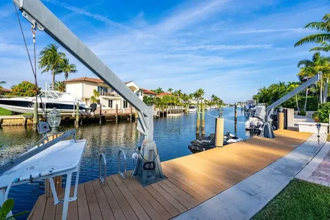 2317 NE 28th Court Lighthouse Point FL 33064