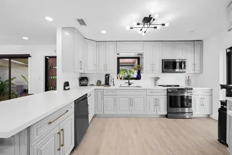 2601 NE 8th Court Pompano Beach FL 33062