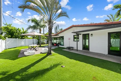 2601 NE 8th Court Pompano Beach FL 33062