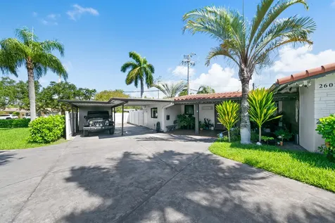 2601 NE 8th Court Pompano Beach FL 33062