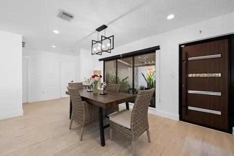 2601 NE 8th Court Pompano Beach FL 33062