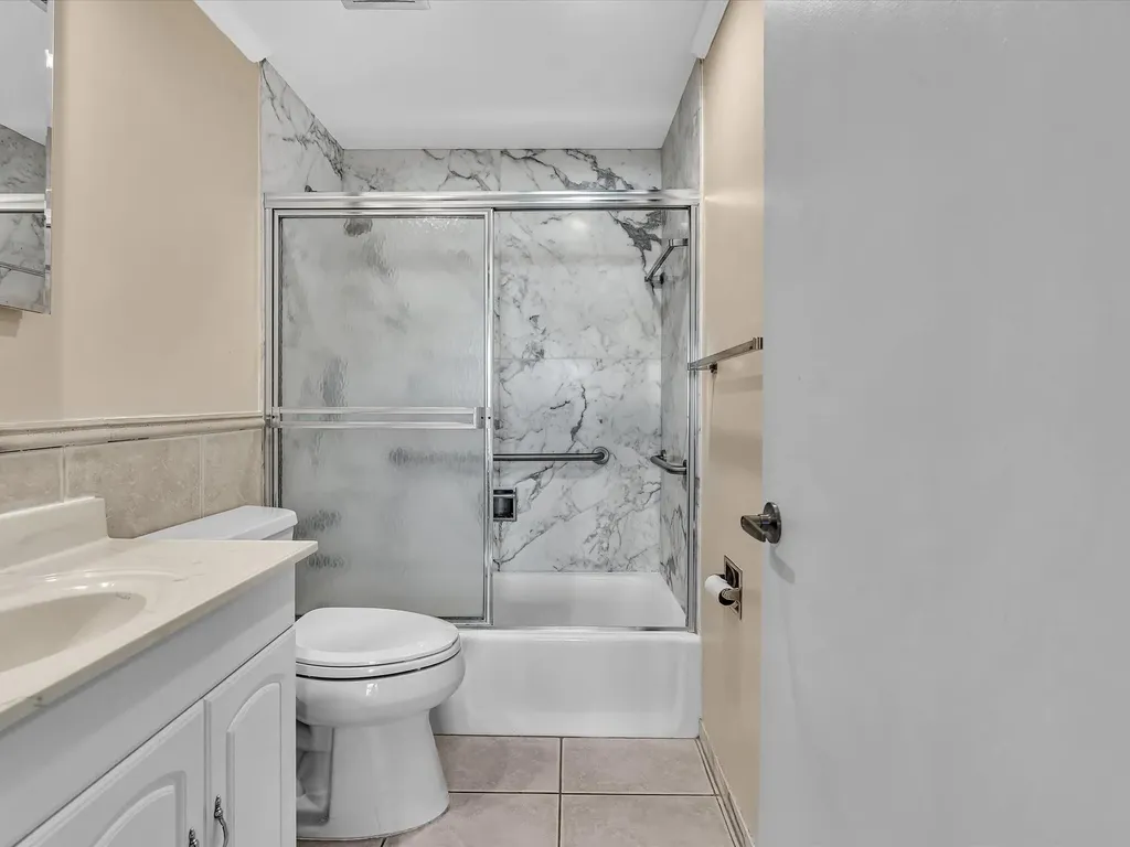 3300 NE 36th Street Fort Lauderdale FL 33308