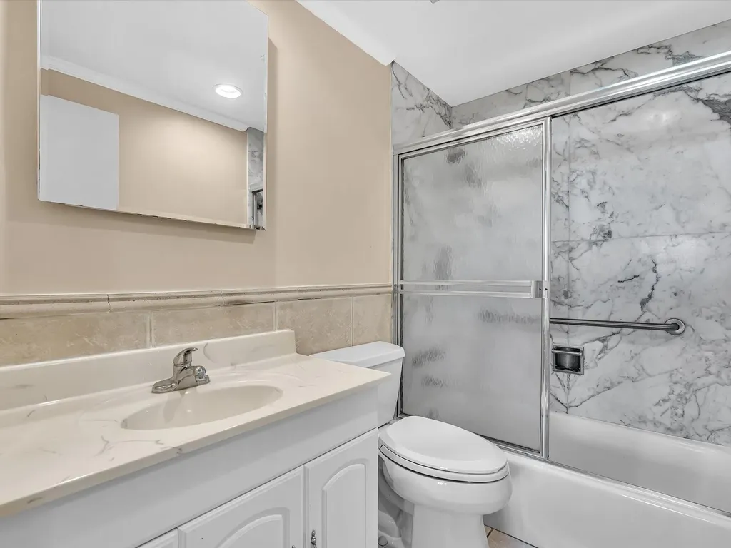 3300 NE 36th Street Fort Lauderdale FL 33308