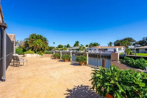 3920 NE 27th Avenue Lighthouse Point FL 33064