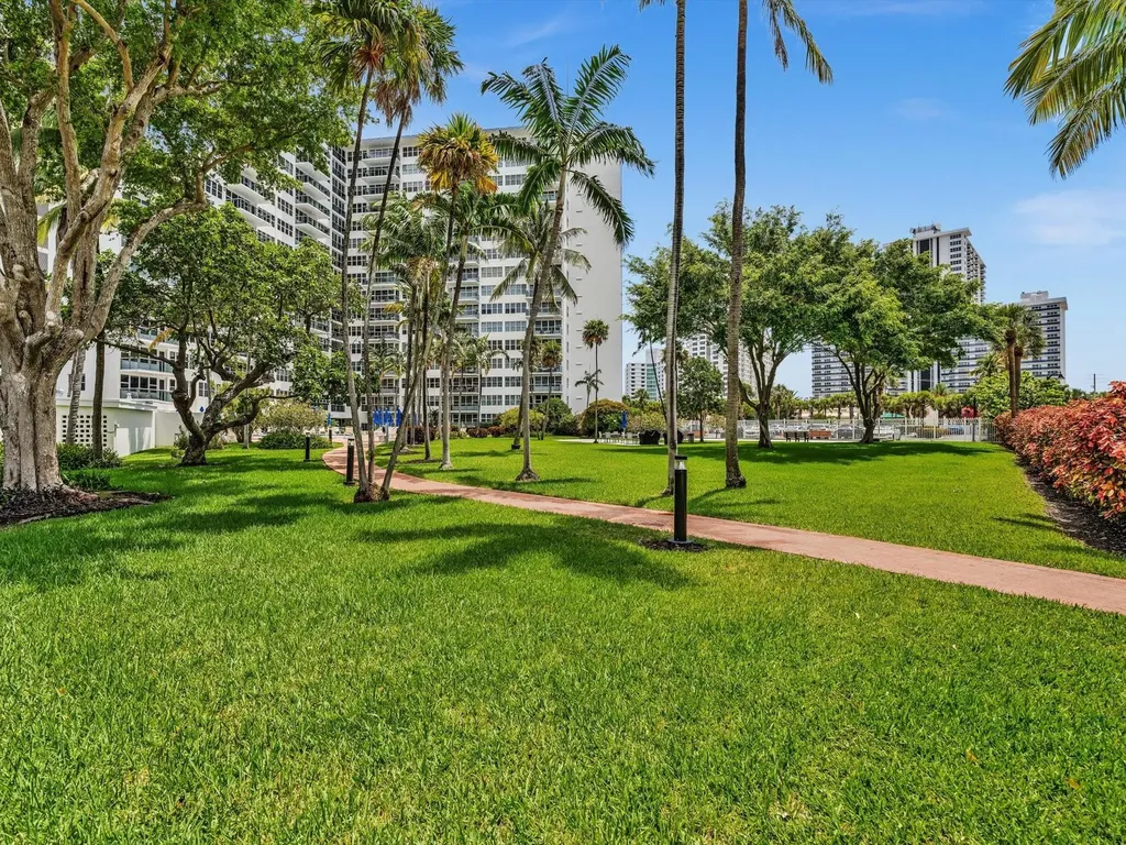 3300 NE 36th Street Fort Lauderdale FL 33308