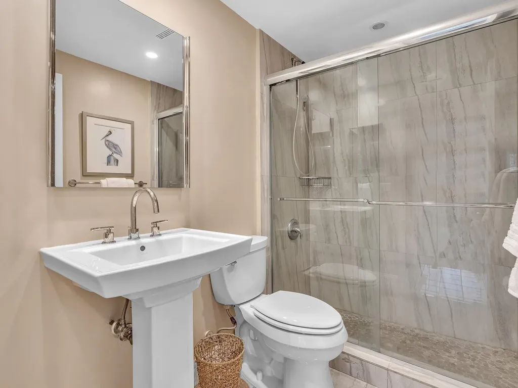 3300 NE 36th Street Fort Lauderdale FL 33308