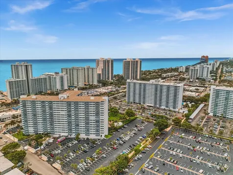 3300 NE 36th Street Fort Lauderdale FL 33308