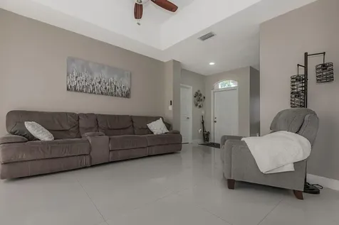 14251 NW 83rd Avenue Hialeah FL 33016