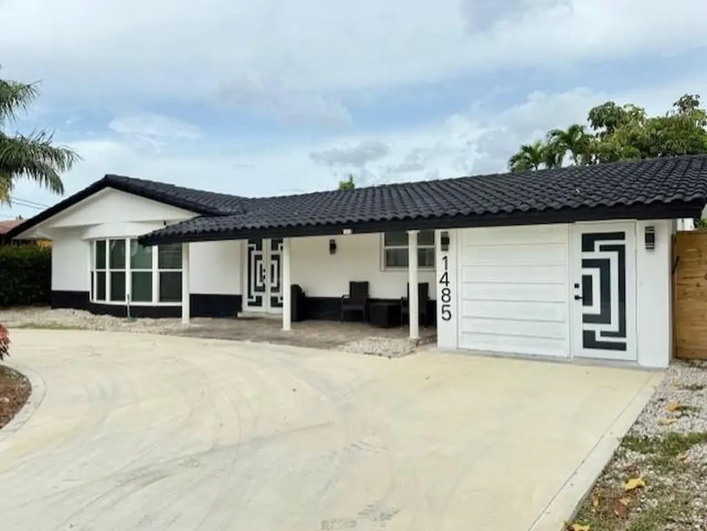 1485 NE 57th Court Fort Lauderdale FL 33334