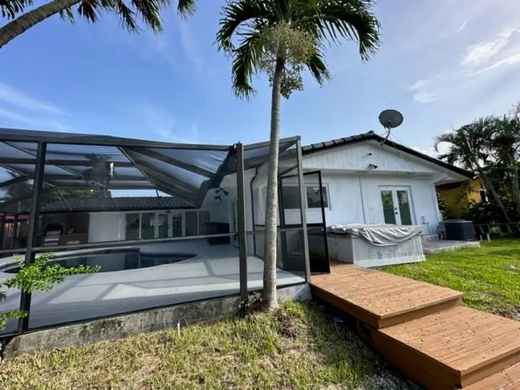 1485 NE 57th Court Fort Lauderdale FL 33334