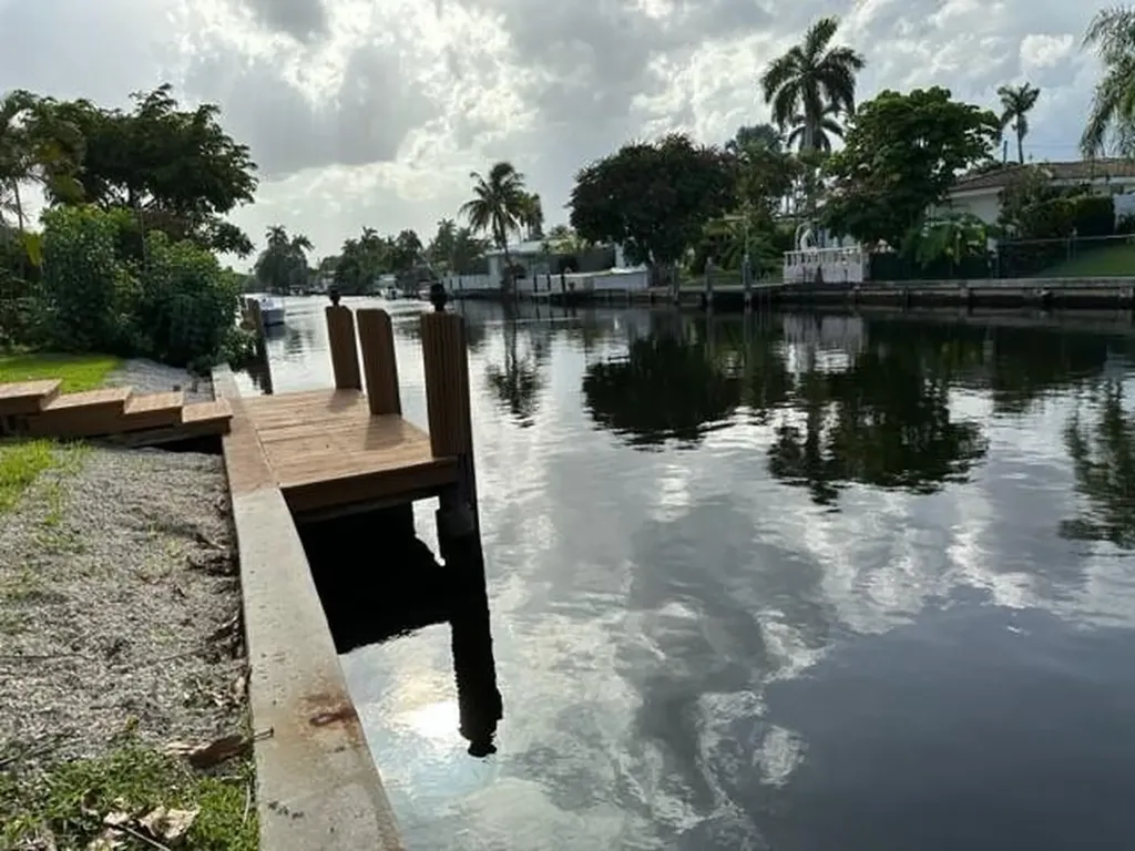 1485 NE 57th Court Fort Lauderdale FL 33334