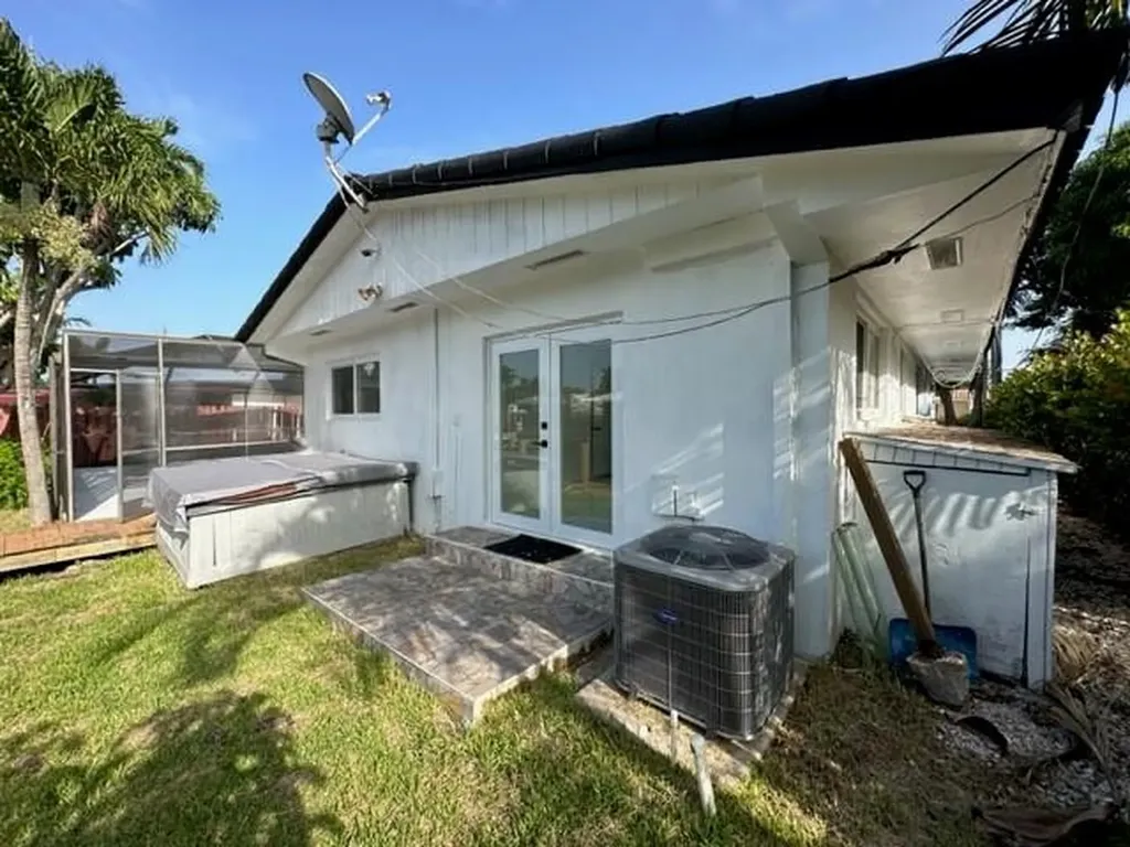 1485 NE 57th Court Fort Lauderdale FL 33334