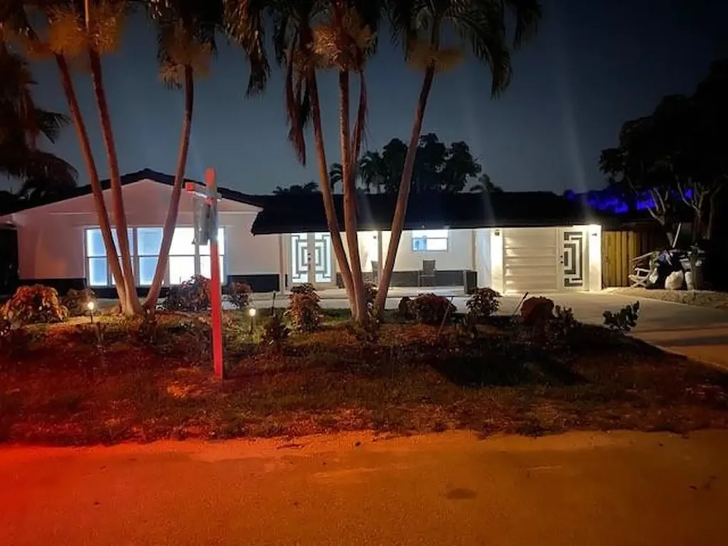 1485 NE 57th Court Fort Lauderdale FL 33334