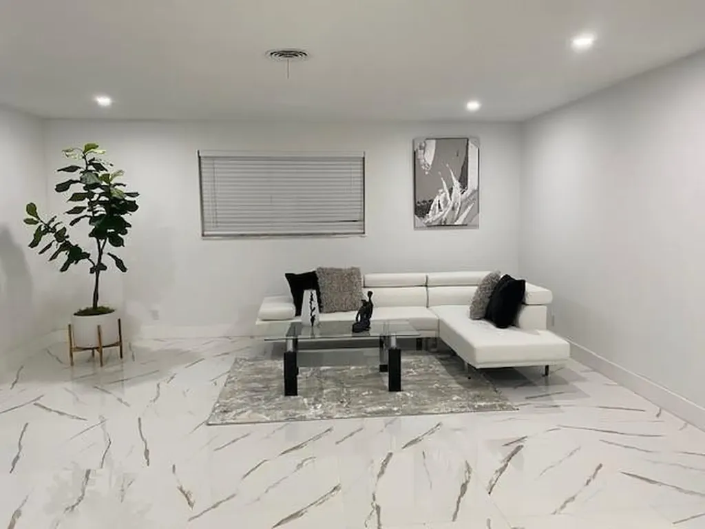 1485 NE 57th Court Fort Lauderdale FL 33334