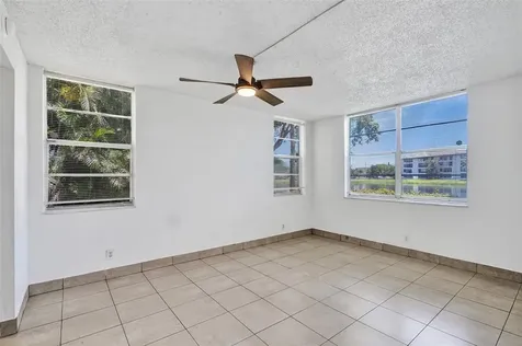 9440 Poinciana Place Davie FL 33324