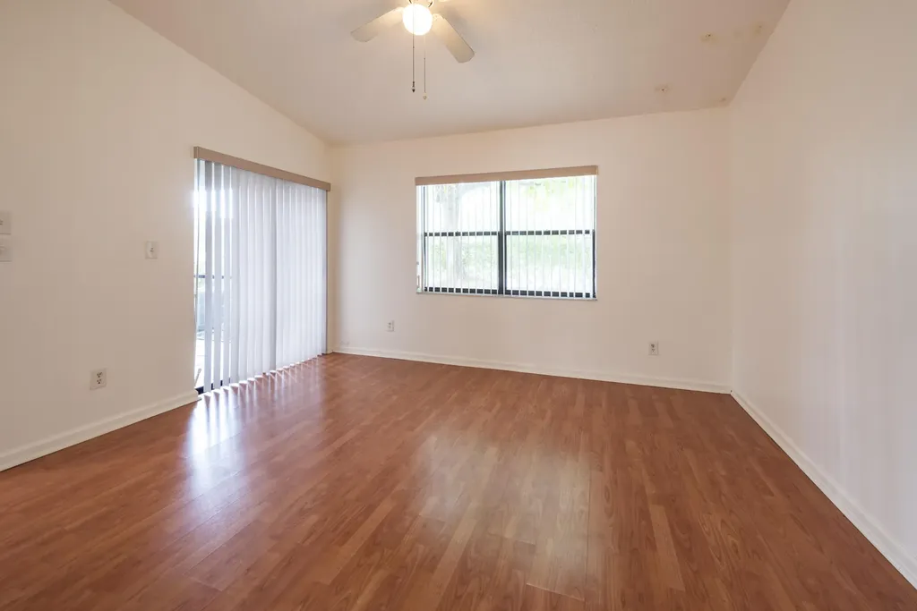9641 Riverside Drive Coral Springs FL 33071