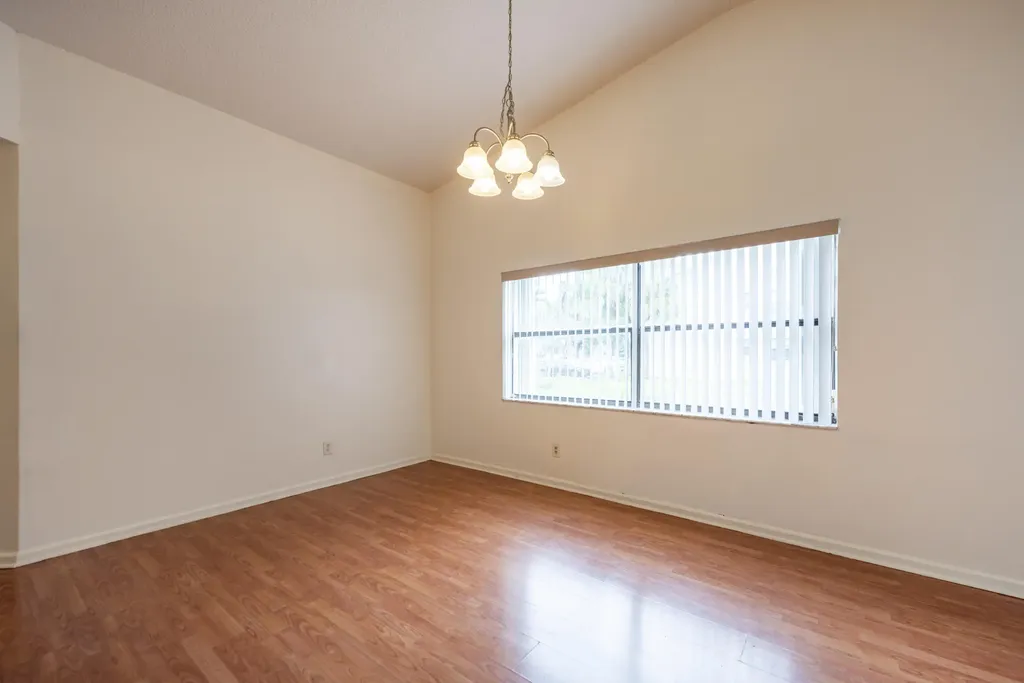 9641 Riverside Drive Coral Springs FL 33071