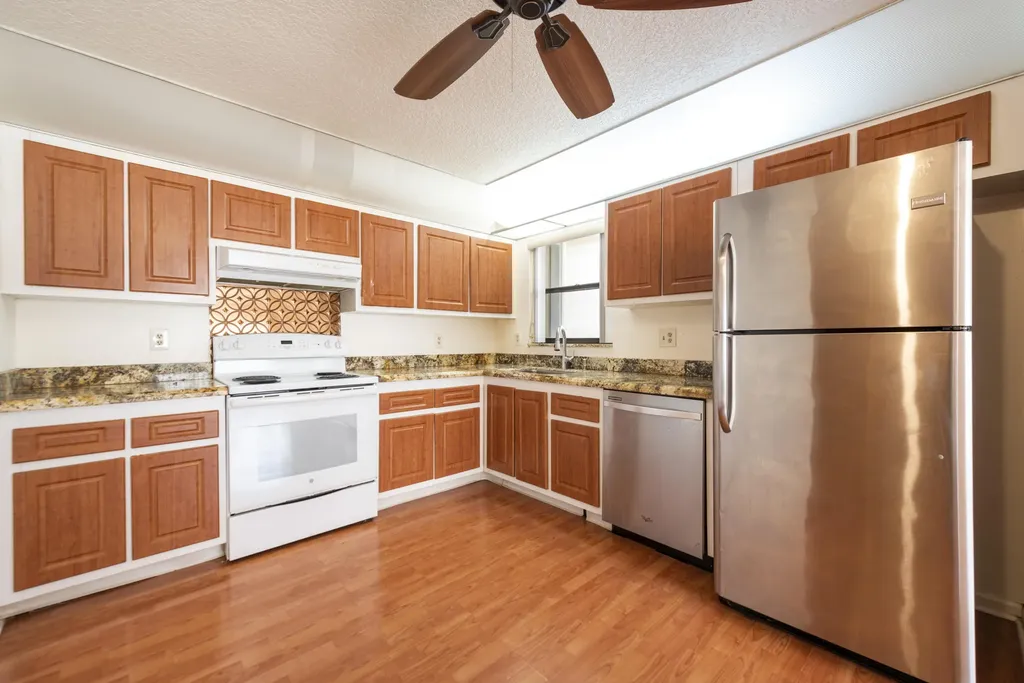 9641 Riverside Drive Coral Springs FL 33071