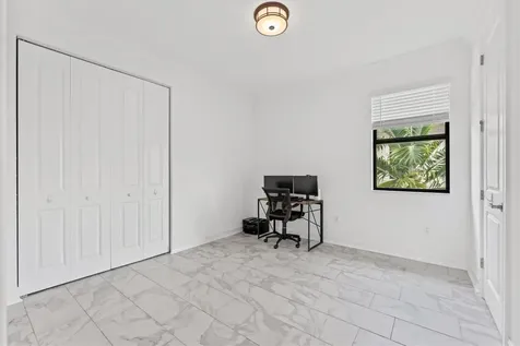 11855 SW 13th Court Pembroke Pines FL 33025