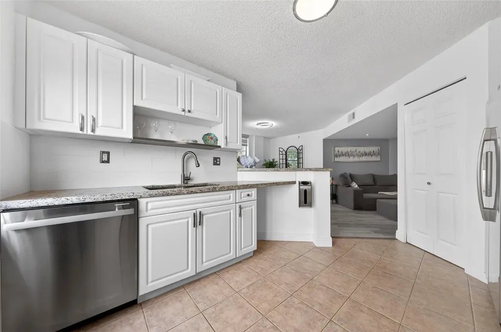 520 SE 5th Avenue Fort Lauderdale FL 33301