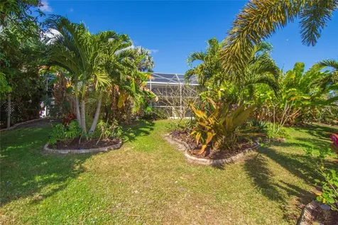 460 NE Cornwall Avenue Port St Lucie FL 34983