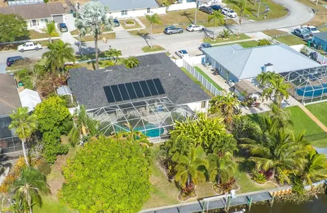 460 NE Cornwall Avenue Port St Lucie FL 34983
