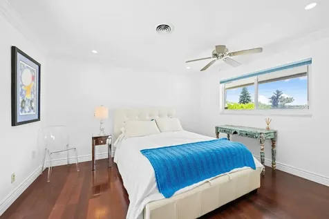 261 SW 18th Court Pompano Beach FL 33060