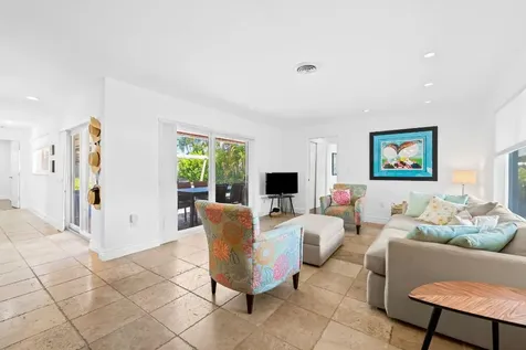 261 SW 18th Court Pompano Beach FL 33060