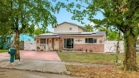 7141 Custer Street Hollywood FL 33024