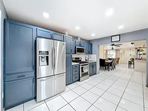 7141 Custer Street Hollywood FL 33024