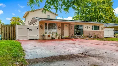 7141 Custer Street Hollywood FL 33024