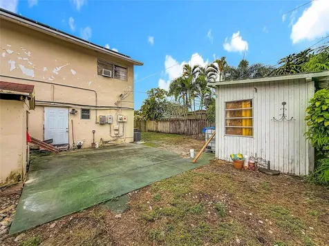 7141 Custer Street Hollywood FL 33024
