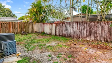 7141 Custer Street Hollywood FL 33024