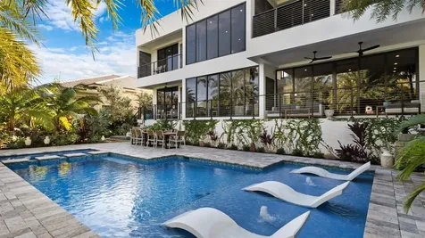823 Ponce De Leon Drive Fort Lauderdale FL 33316