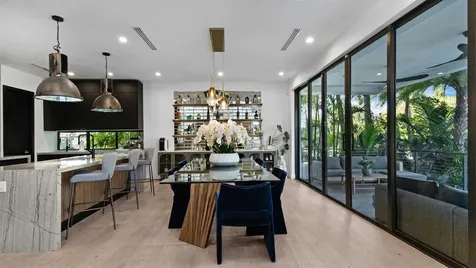 823 Ponce De Leon Drive Fort Lauderdale FL 33316