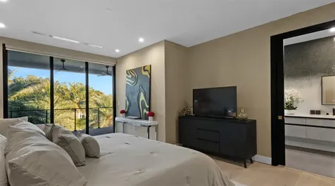 823 Ponce De Leon Drive Fort Lauderdale FL 33316