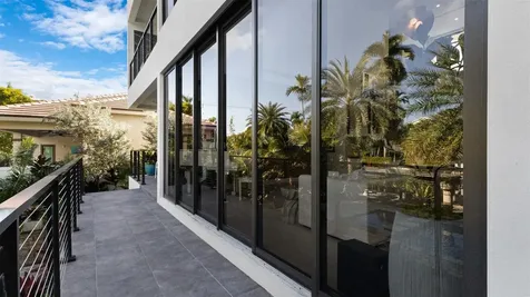 823 Ponce De Leon Drive Fort Lauderdale FL 33316