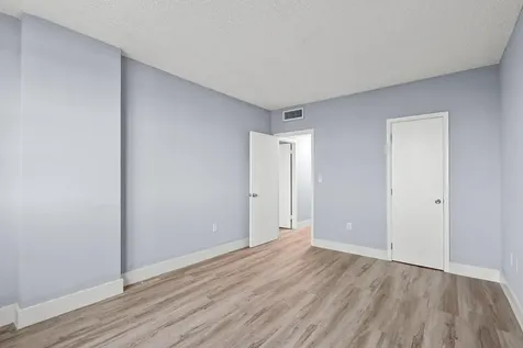 500 Bayview Drive Sunny Isles Beach FL 33160