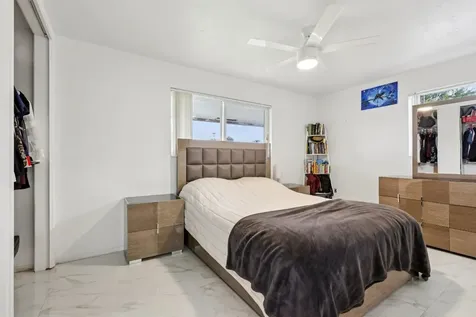 8700 NW 11th Street Pembroke Pines FL 33024