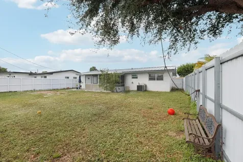 8700 NW 11th Street Pembroke Pines FL 33024