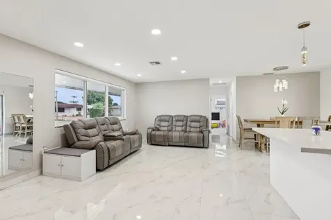 8700 NW 11th Street Pembroke Pines FL 33024