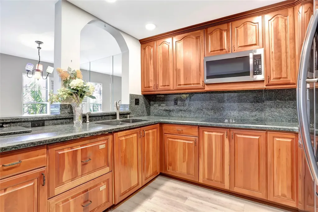 3213 NE 16th Street Pompano Beach FL 33062