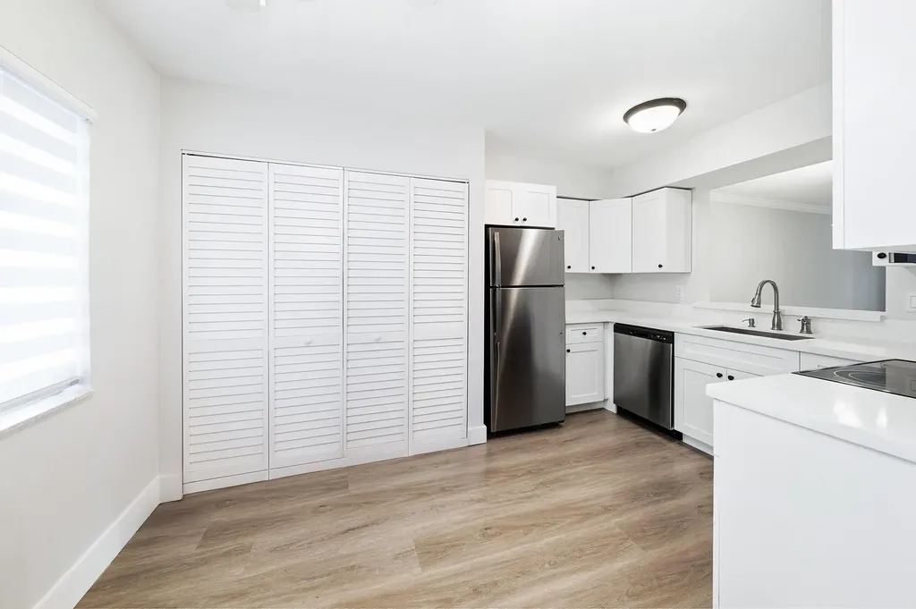 2214 S Cypress Bend Drive Pompano Beach FL 33069