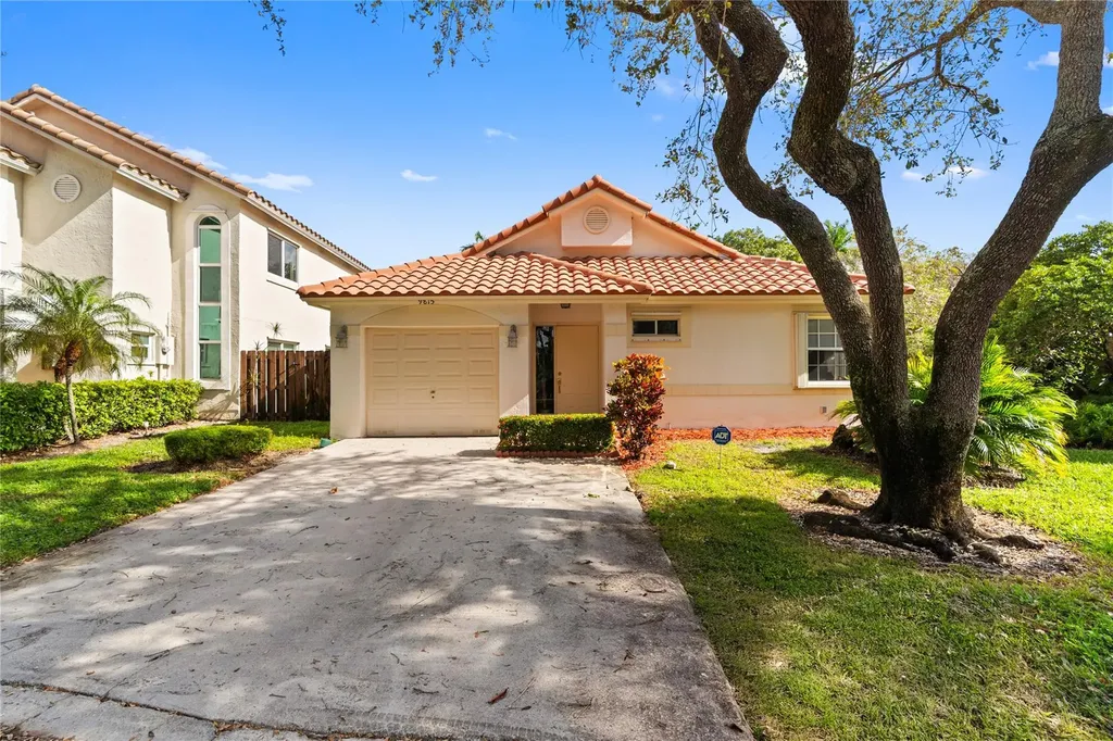 9815 NW 5th Place Plantation FL 33324