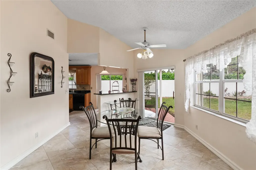 9815 NW 5th Place Plantation FL 33324