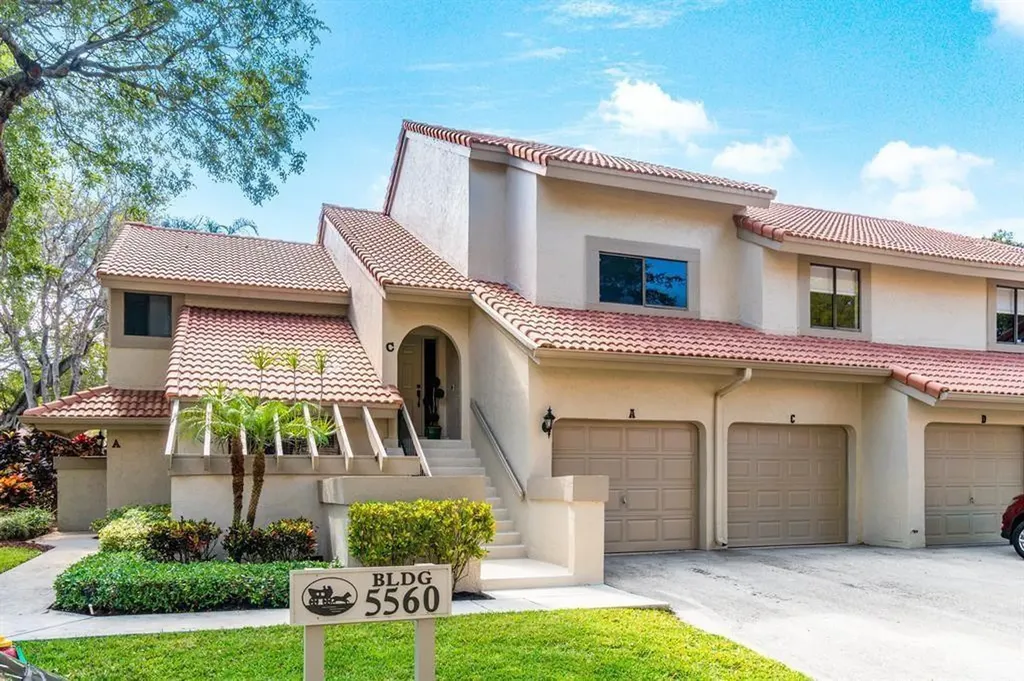 5560 Coach House Circle Boca Raton FL 33486
