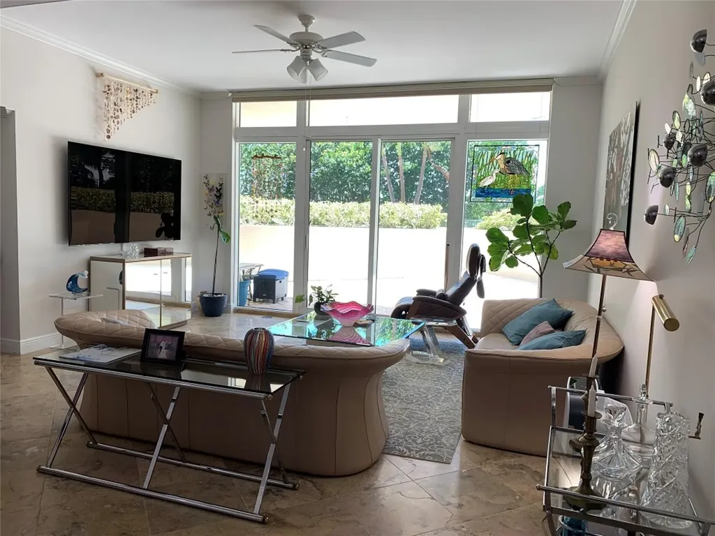 1063 W Hillsboro Mile Hillsboro Beach FL 33062