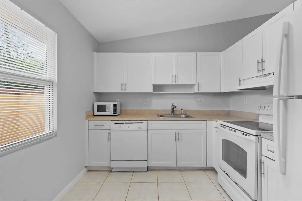 4325 NW 5th Avenue Deerfield Beach FL 33064