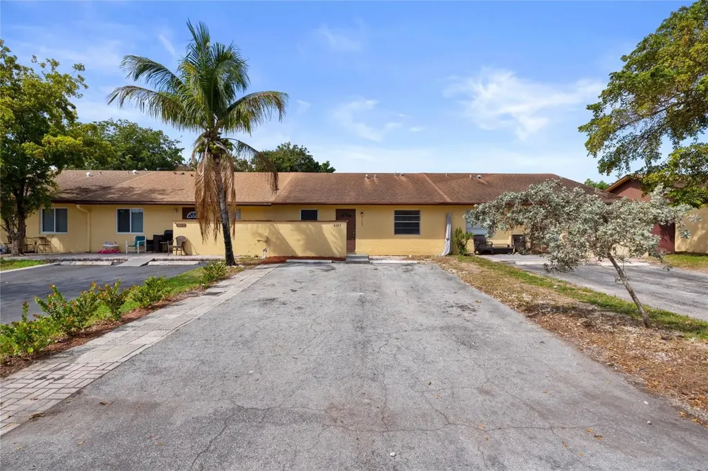 4325 NW 5th Avenue Deerfield Beach FL 33064